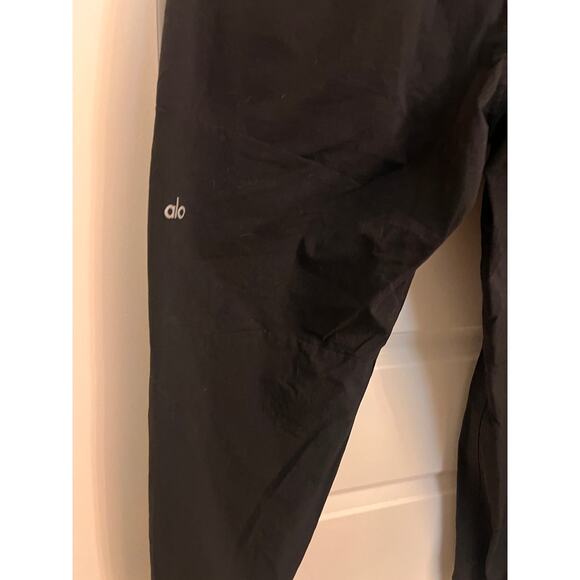 Alo Yoga Athleisure Co-Op Jogger Utility Pant Women's M Black Sporty Chic Sporty - Picture 8 of 9